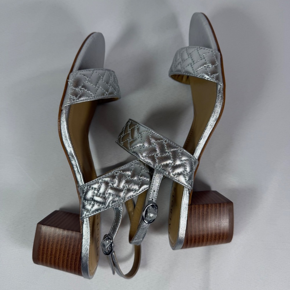 Talbots Silver Metallic Quilted Leather Block Heel Slingback Sandals Size 8M - Picture 7 of 7
